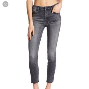 Mother high waisted looker fray sz 28